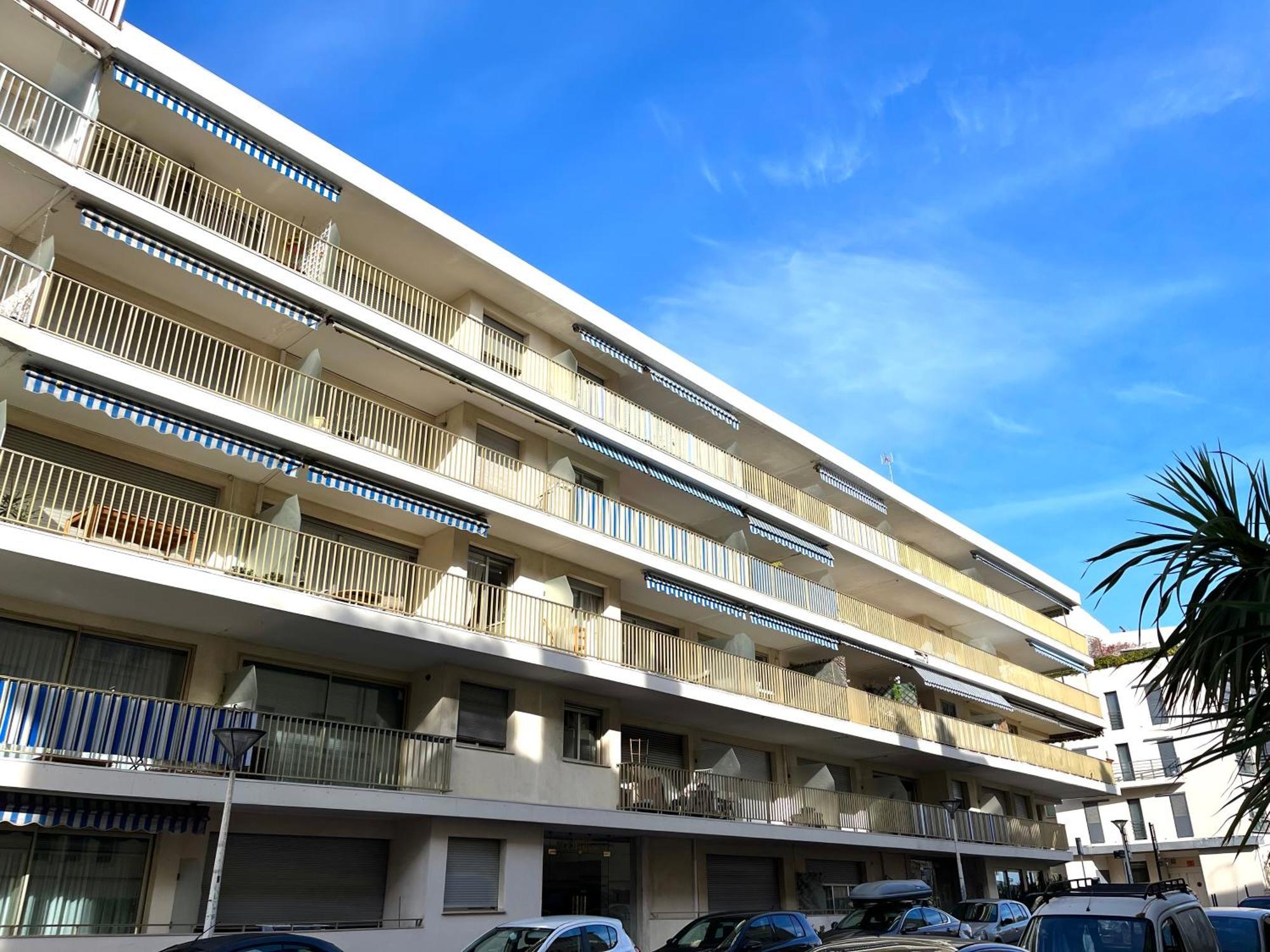 Antibes Carre D'Or Bastion Albert 1Er Vue Mer Екстериор снимка